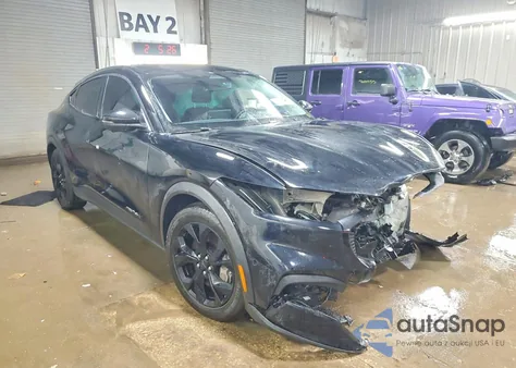 2024 Ford Mustang Mach-E Select z USA, uszkodzony, nr VIN 3FMTK1SU8RMA41043